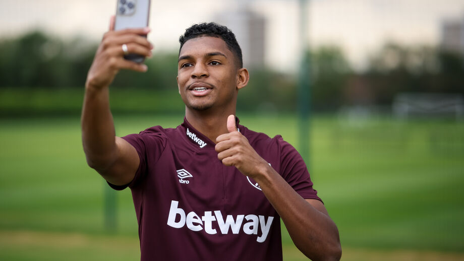 Luis Guilherme tem jogado pouco no West Ham e o Sporting pode ser o destino que se segue