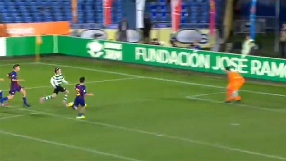 Cristian Taralunga marcou após grande arrancada, mas o passe de Nuno Rodrigues é magia pura