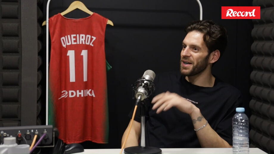 Capitão do FC Porto e da Seleção Nacional é o primeiro convidado do podcast 'Dois para um'