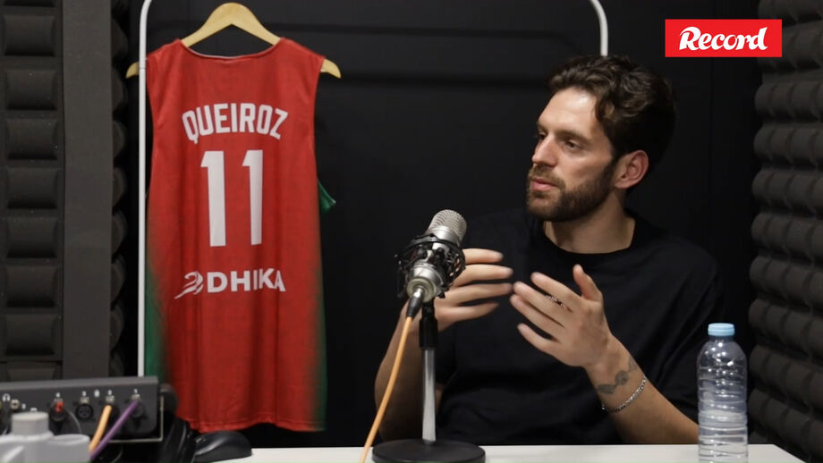 Capitão do FC Porto e da Seleção Nacional é o primeiro convidado do podcast 'Dois para um'