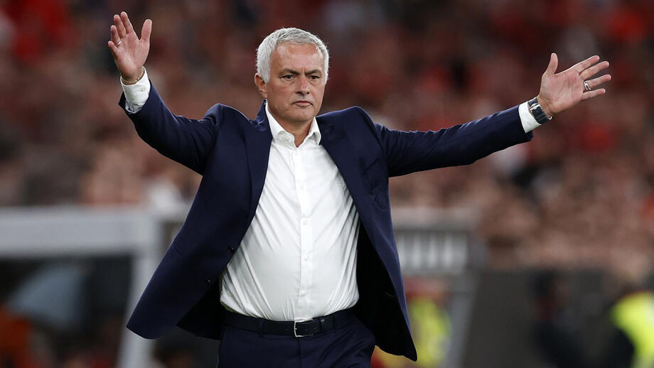 José Mourinho, treinador do Benfica