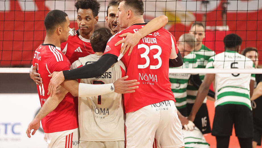 Benfica lidera campeonato após vencer Clube K