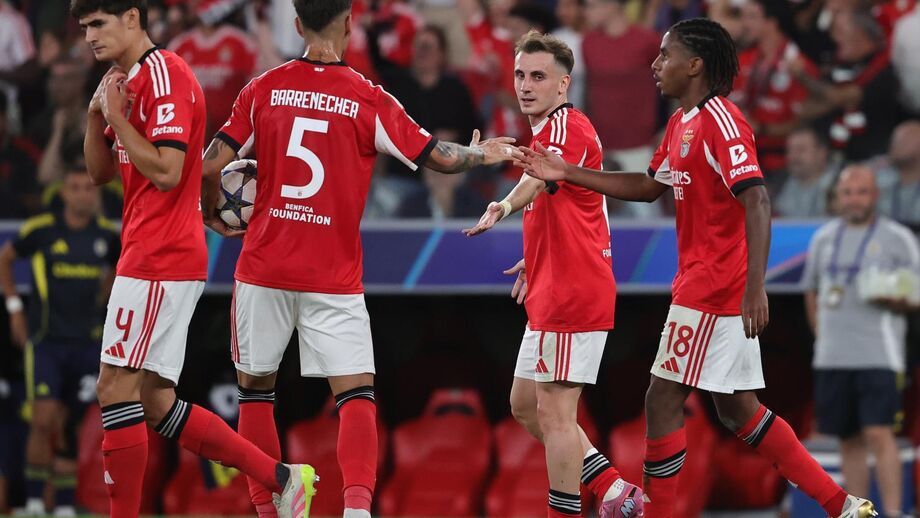 Águias venceram Fenerbahçe e Akturkoglu foi determinante