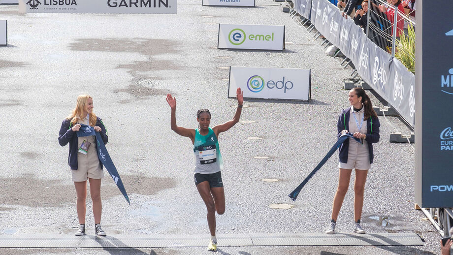  Tsigie Gebreselama venceu a prova feminina