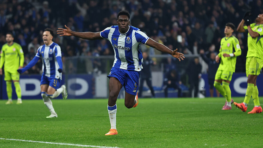 Samu a festejar um golo