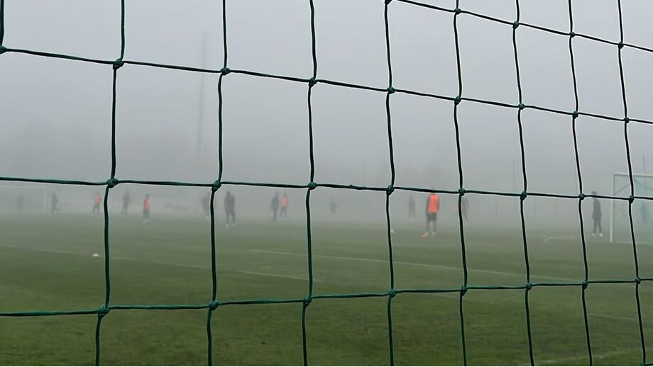 Dificuldades na visibilidade em pleno Complexo de Treinos Francisco Carvalho
