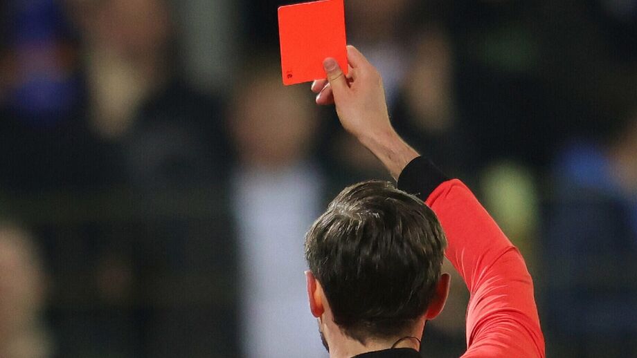 APAF divulgou comunicado intitulado “Cartão Vermelho à Violência Verbal