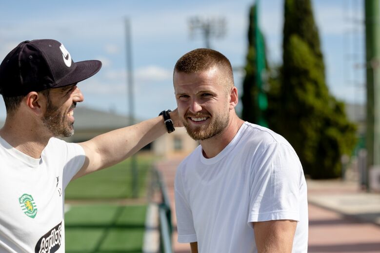 Dier numa visita à Academia em 2022