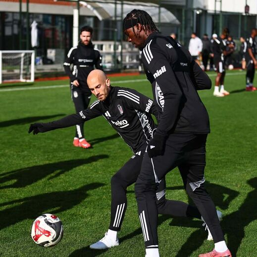 Rafa no treino do Besiktas