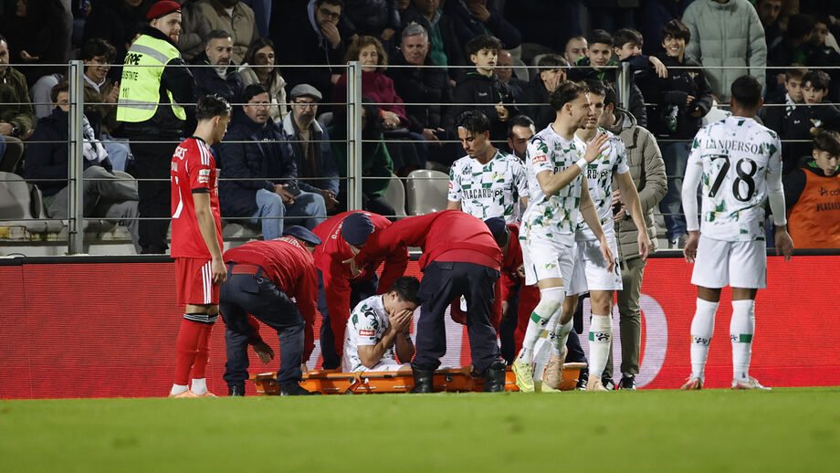 Vasco Sousa volta a fraturar o perónio da perna direita