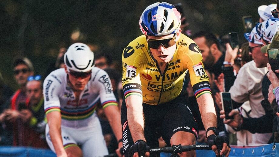 Van der Poel e Van Aert competem em Antuérpia