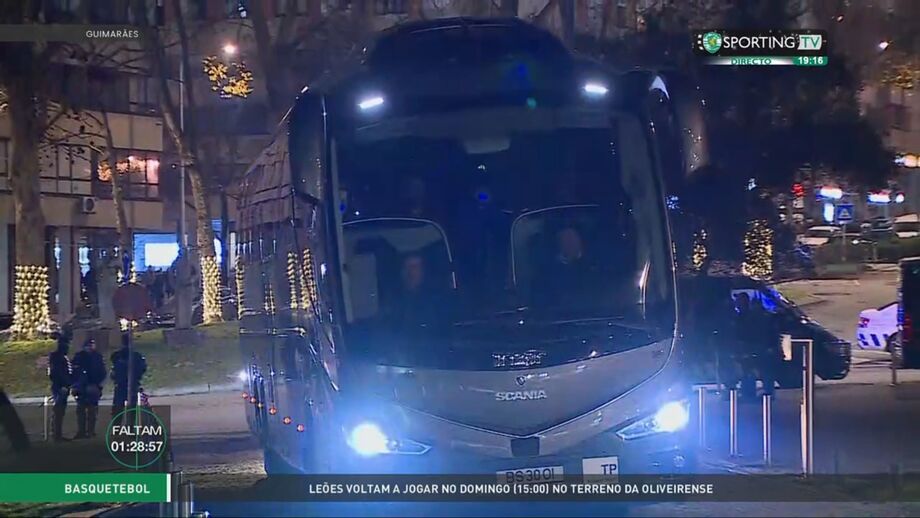 Sporting na chegada ao Estádio D. Afonso Henriques