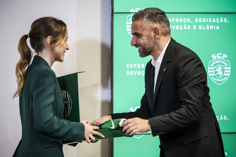 Rui Borges sorridente na cerimónia de apresentação há um ano