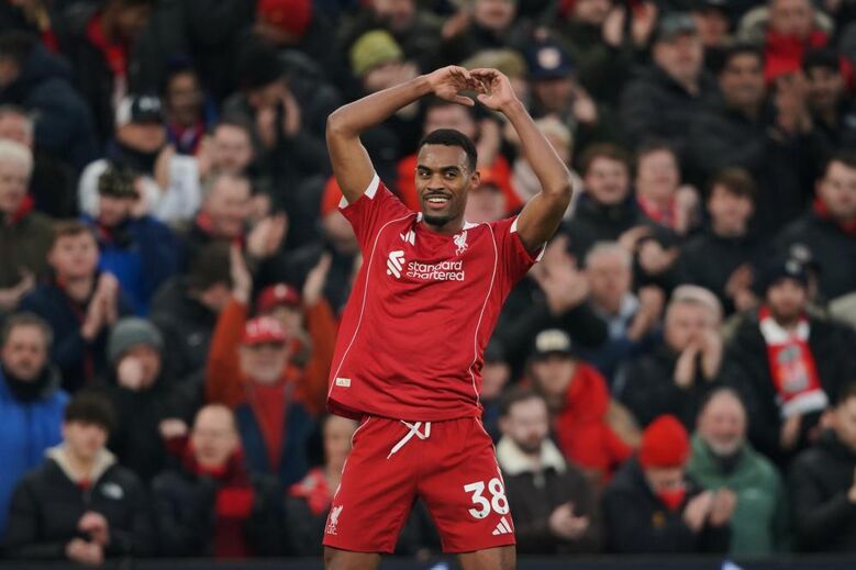 Gravenberch não esqueceu Diogo Jota nos festejos frente ao Wolves