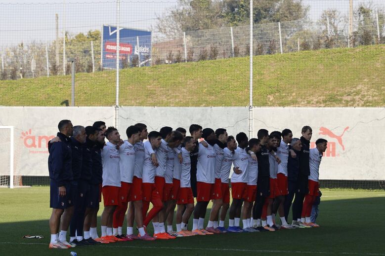 Equipa do Sp. Braga num treino com mais de 2500 pessoas