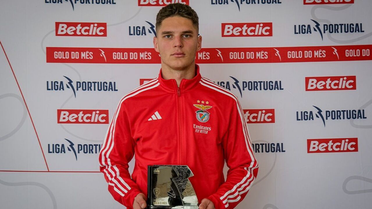 Sudakov recebe prémio