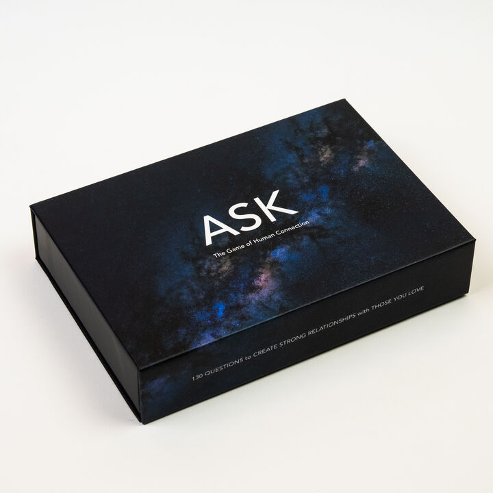 ASK: Um jogo para criar conexões humanas através de 130 perguntas