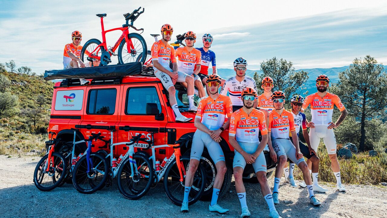 Equipa INEOS Grenadiers destaca-se nas redes sociais, ultrapassando Visma e Emirates