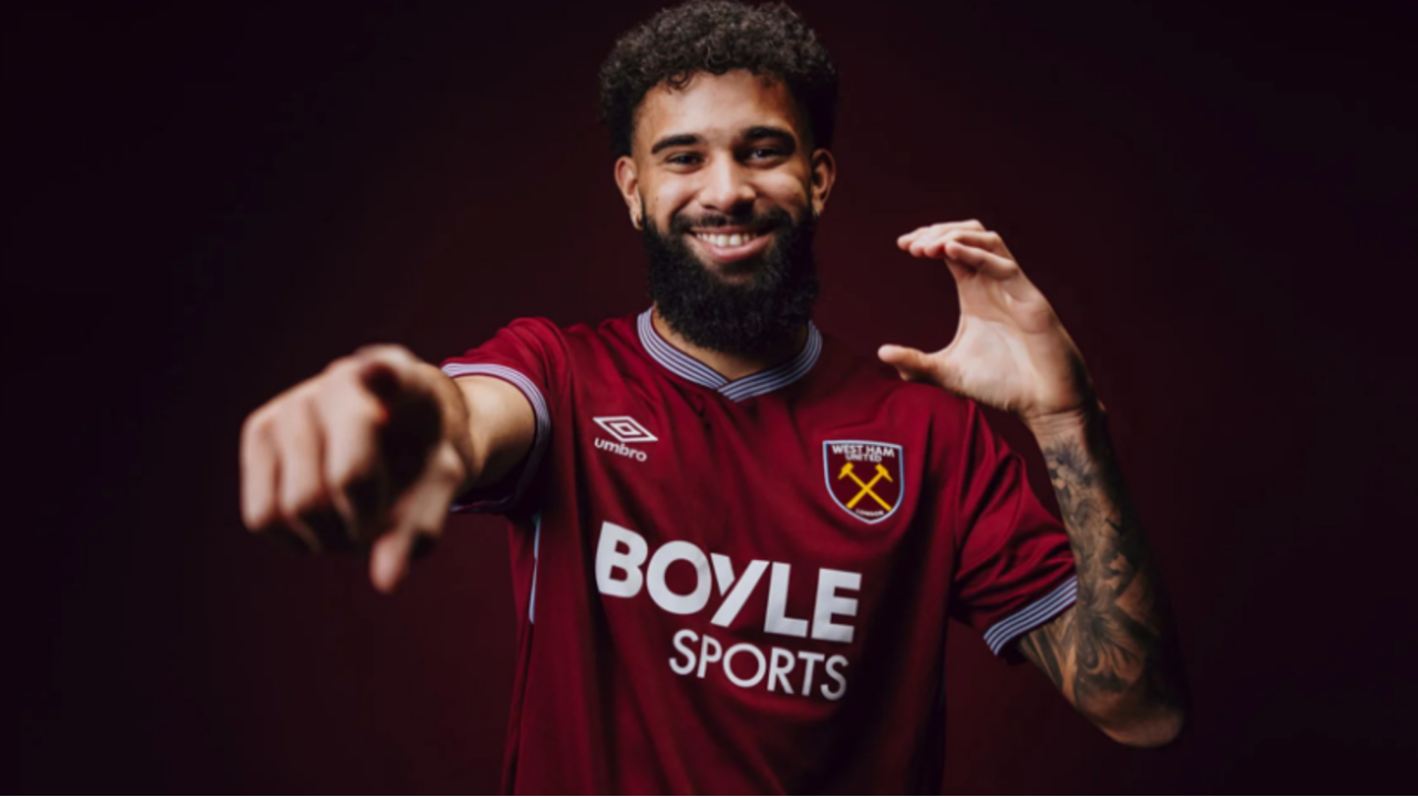 Pablo já com as cores do emblema londrino