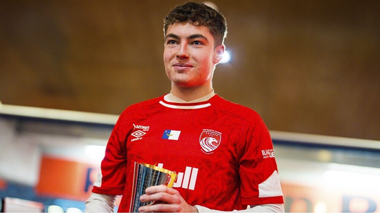 Santa Clara reconquista a Taça eLiga Portugal