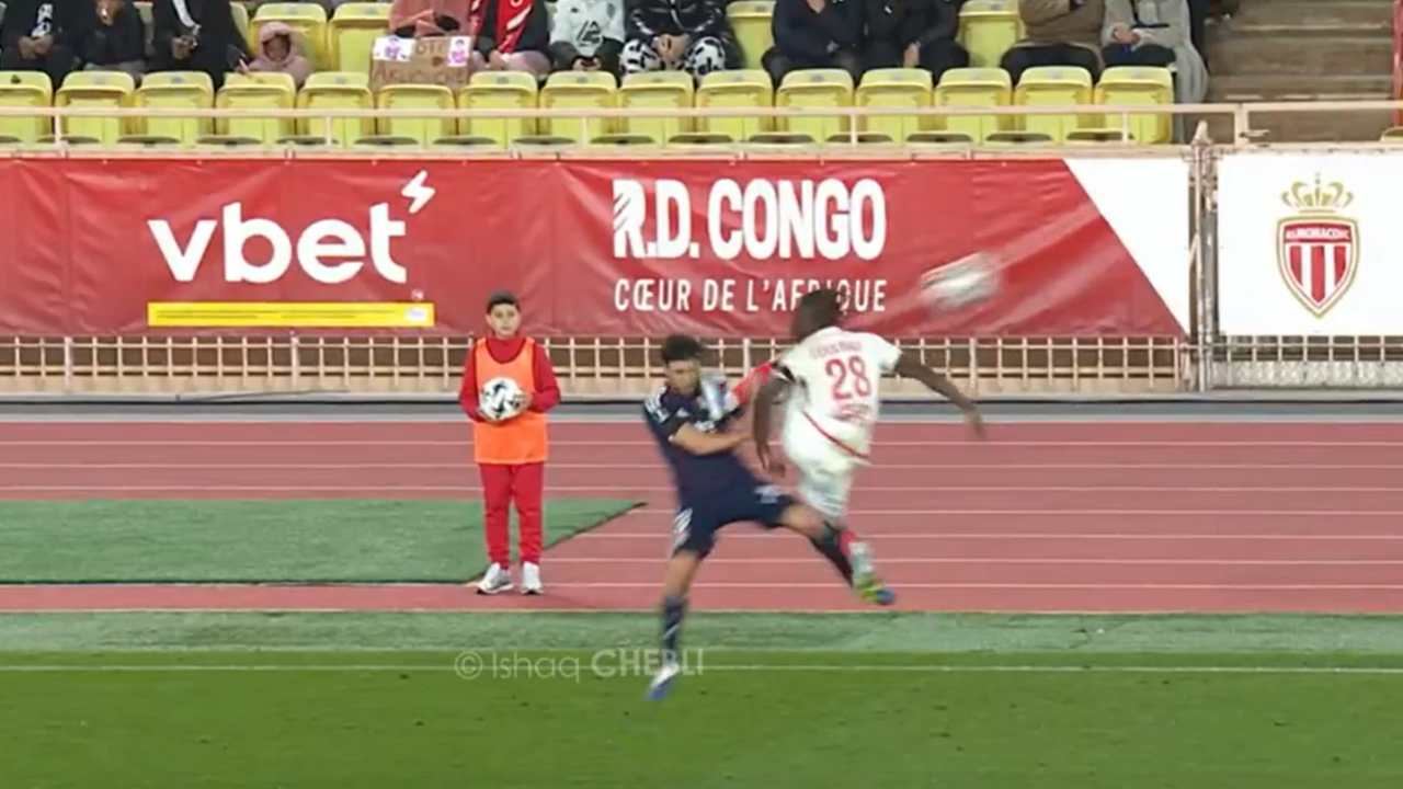 Entrada arrepiante de Coulibaly