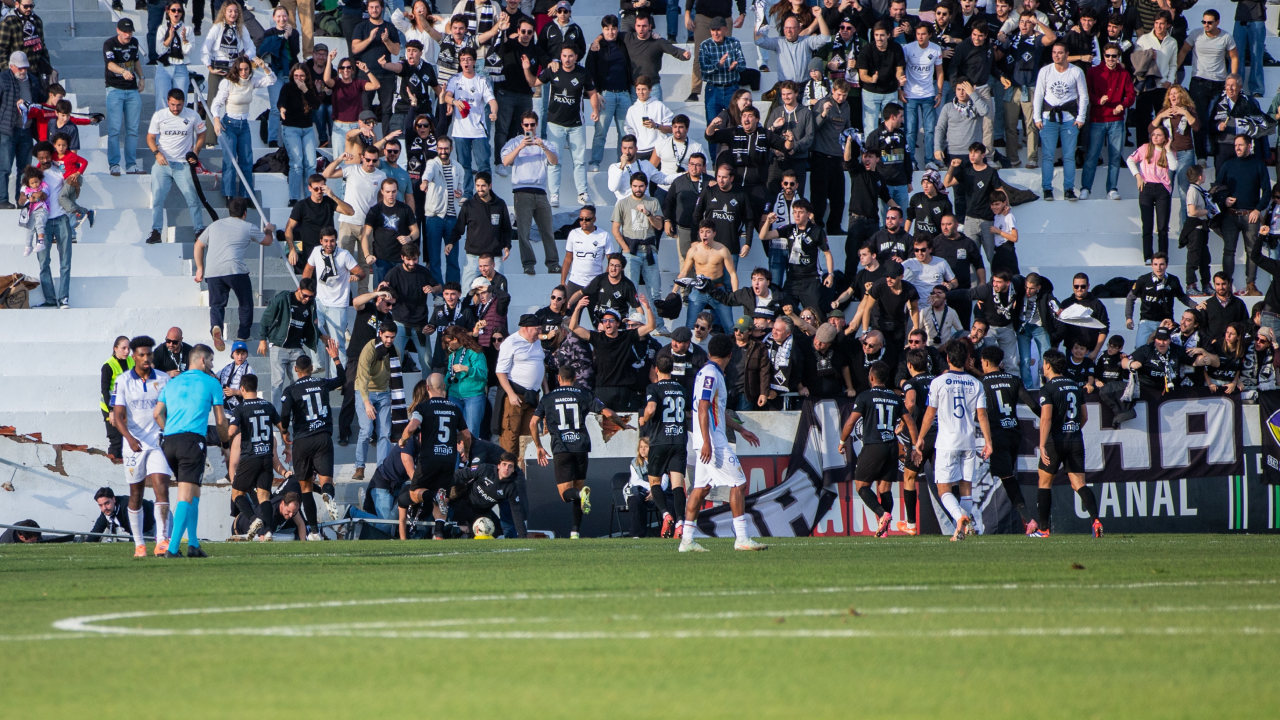 SUSTO. Muro desabou nos festejos da Briosa e fez cinco feridos