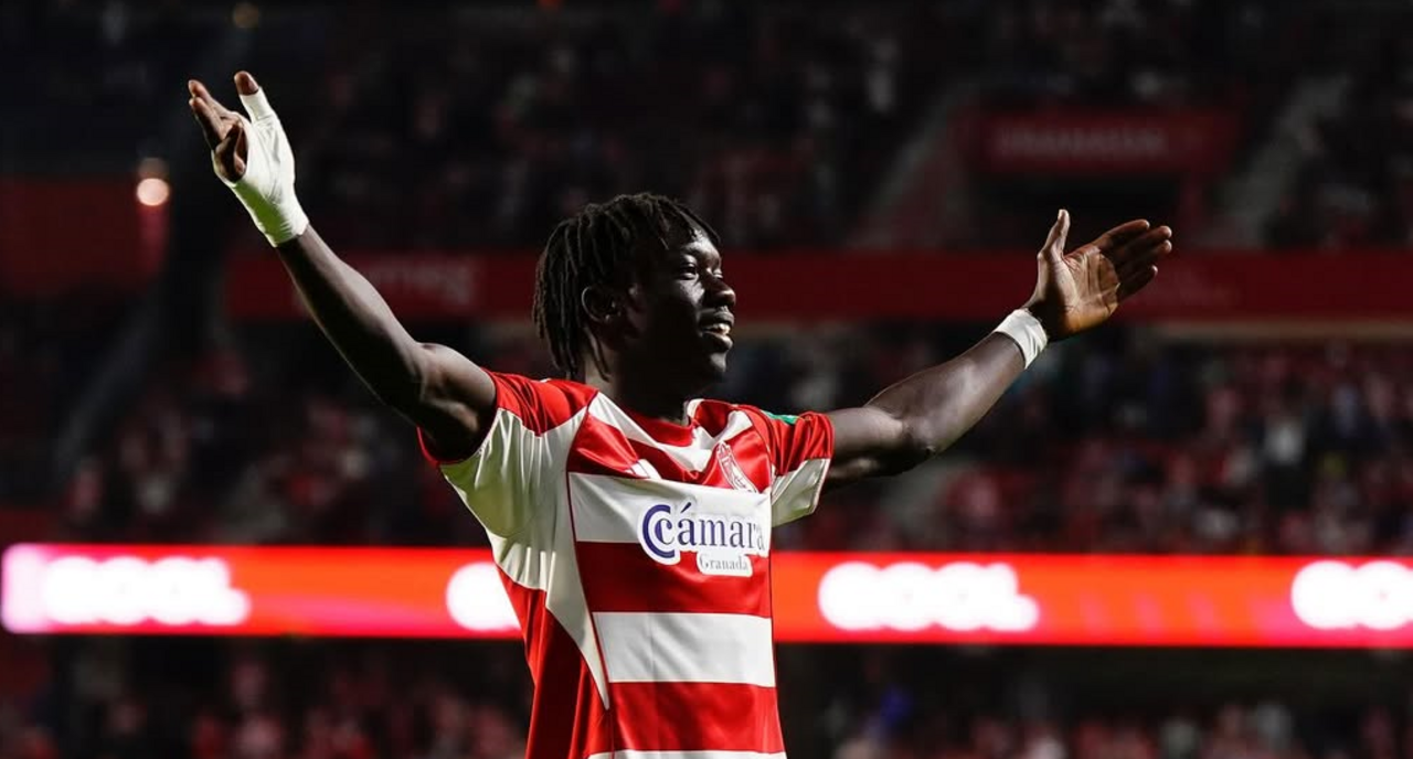 Souleymane Faye tem 22 anos e faz várias posições no ataque