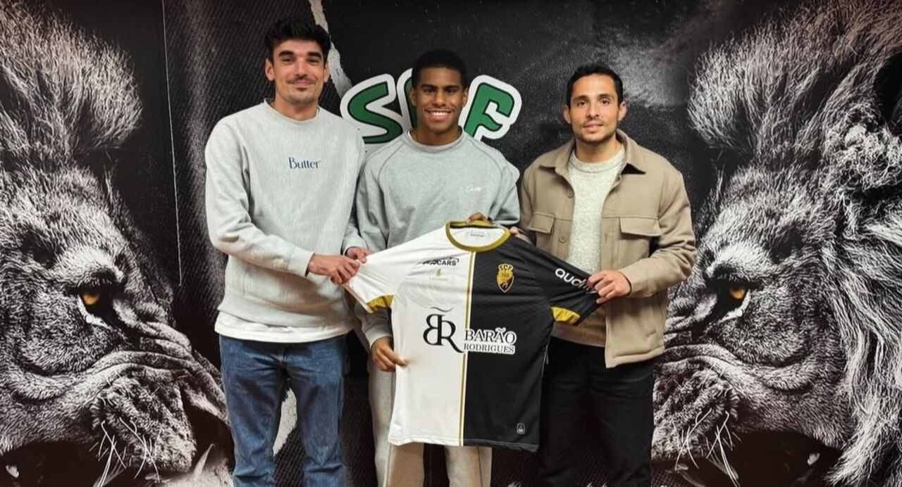 Farense contrata Fernando Macedo, ex-Al-Wasl e Sheffield United.
