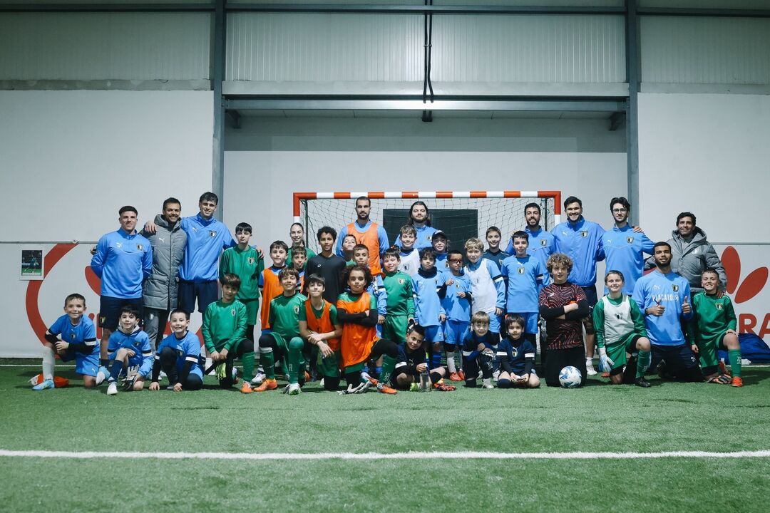 Treino especial para jovens guarda-redes com profissionais do futebol