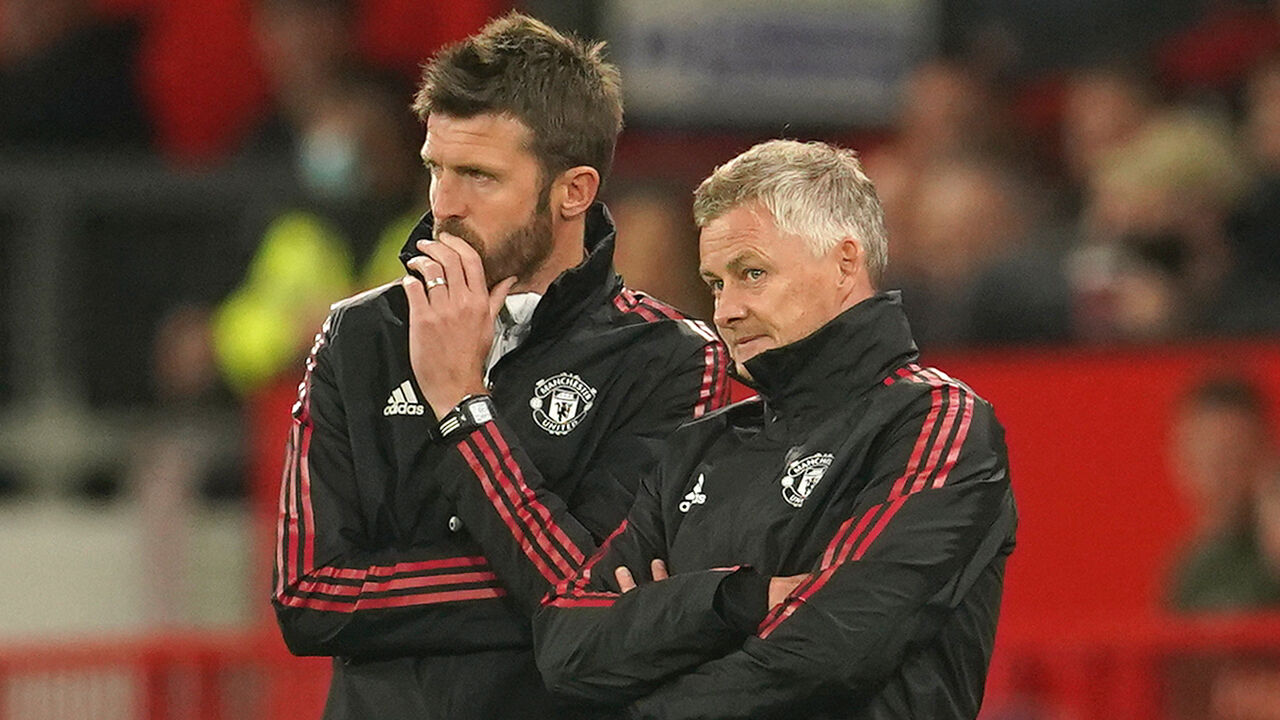 Michael Carrick e Ole Gunnar Solskjaer têm sido associados ao Man. United