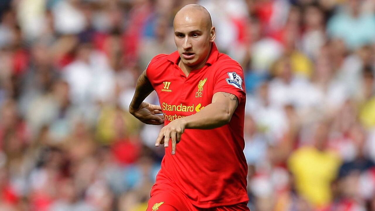 Jonjo Shelvey representou o Liverpool