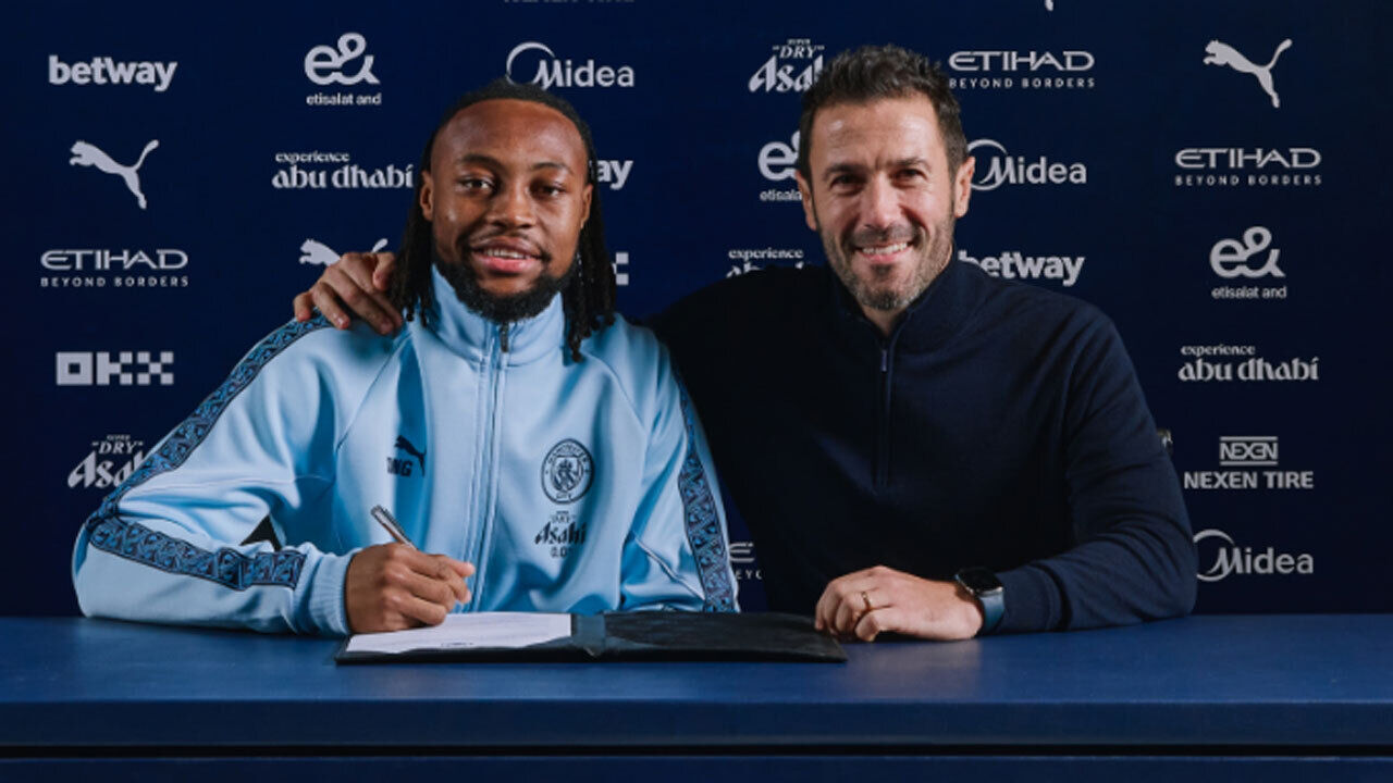 Semenyo assina pelo Manchester City