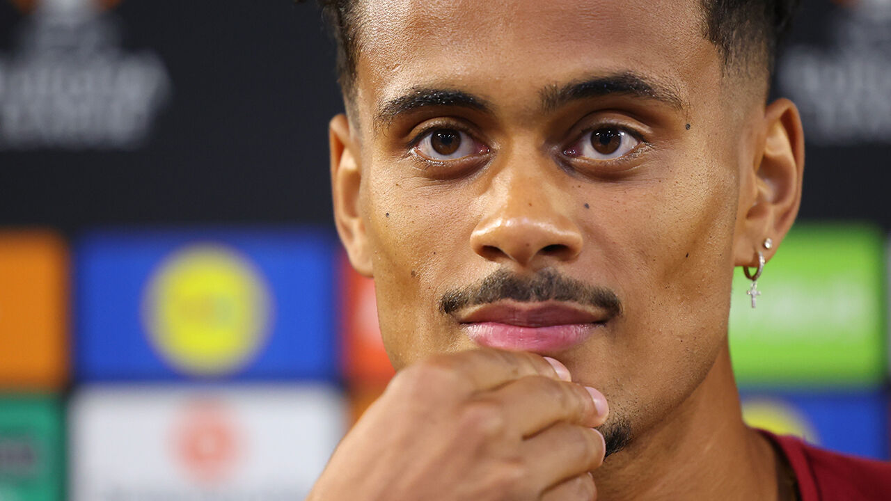 Gonçalo Borges recorda Jorge Costa, antigo jogador do FC Porto.
