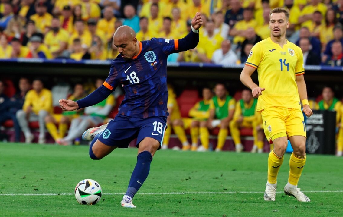 Donyell Malen define futuro no futebol