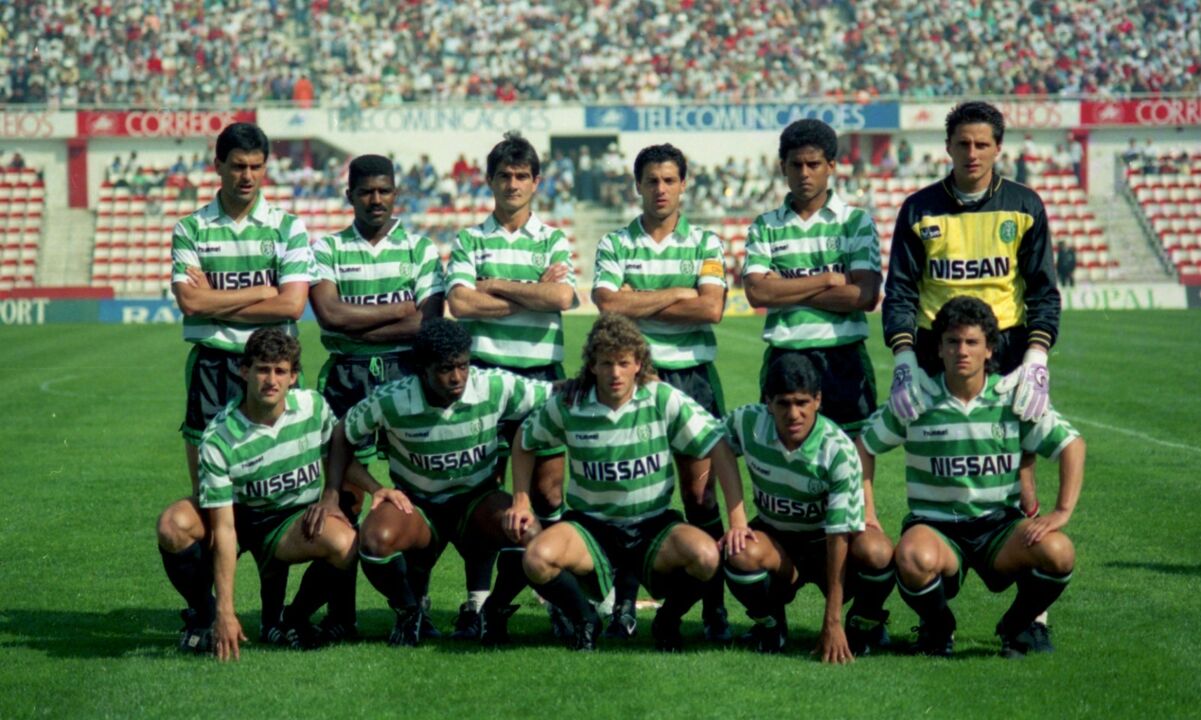 Equipa do Sporting homenageia Ali Hassan, antigo jogador