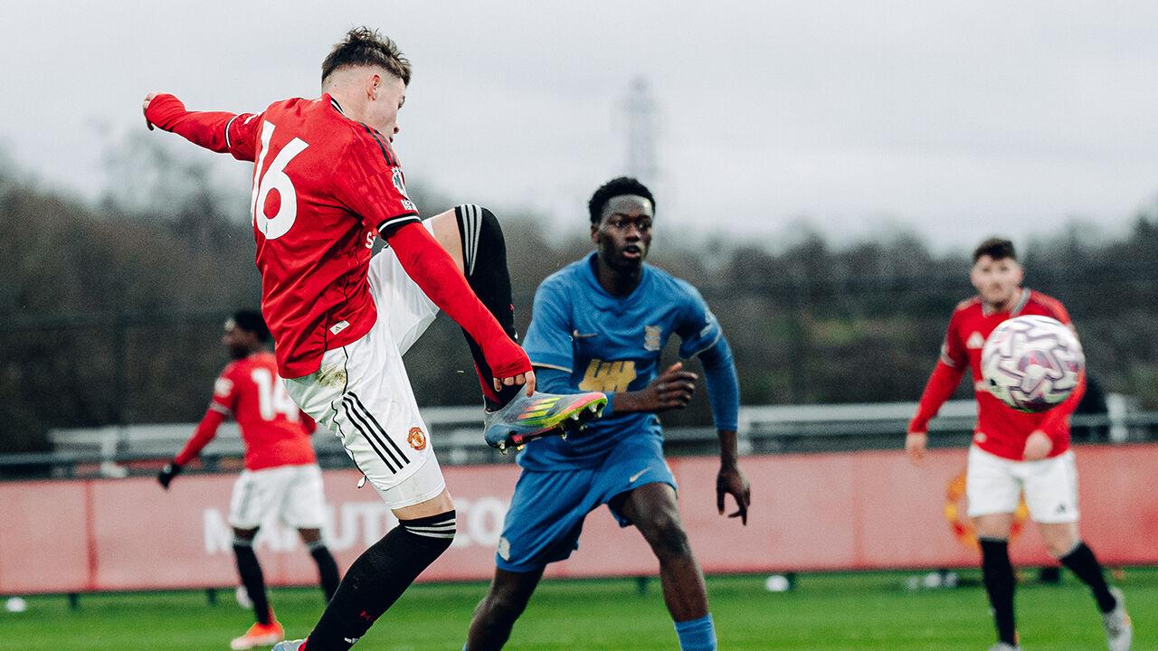 Kai só pode usar as suas botas dos Sub-18 para cima