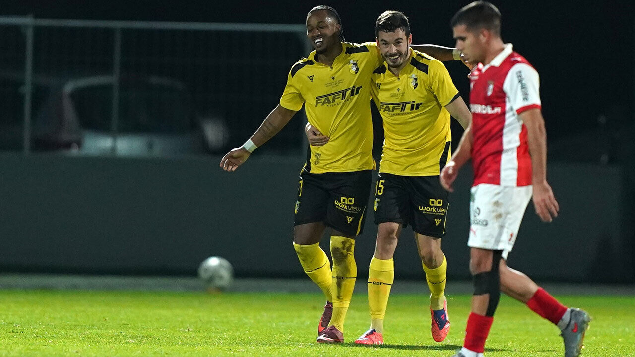 Carlos Daniel a comemorar golo marcado ao Sp. Braga