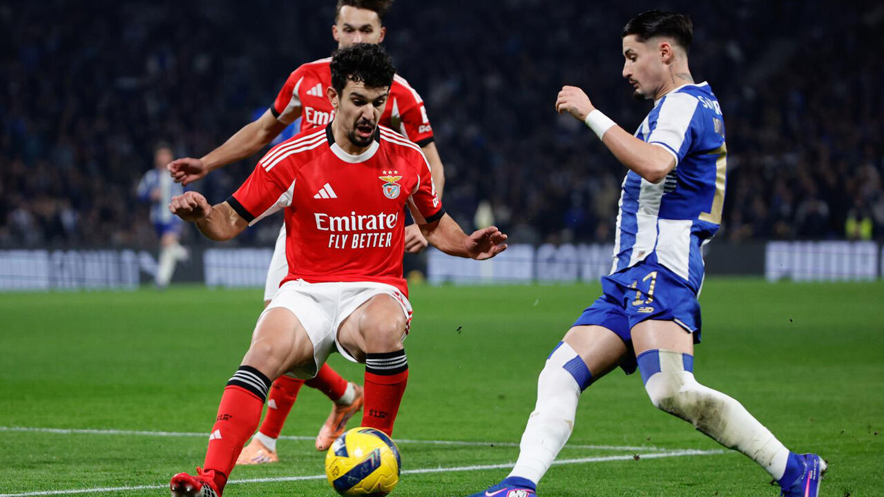 Tomás Araújo fez dupla com António Silva no Dragão