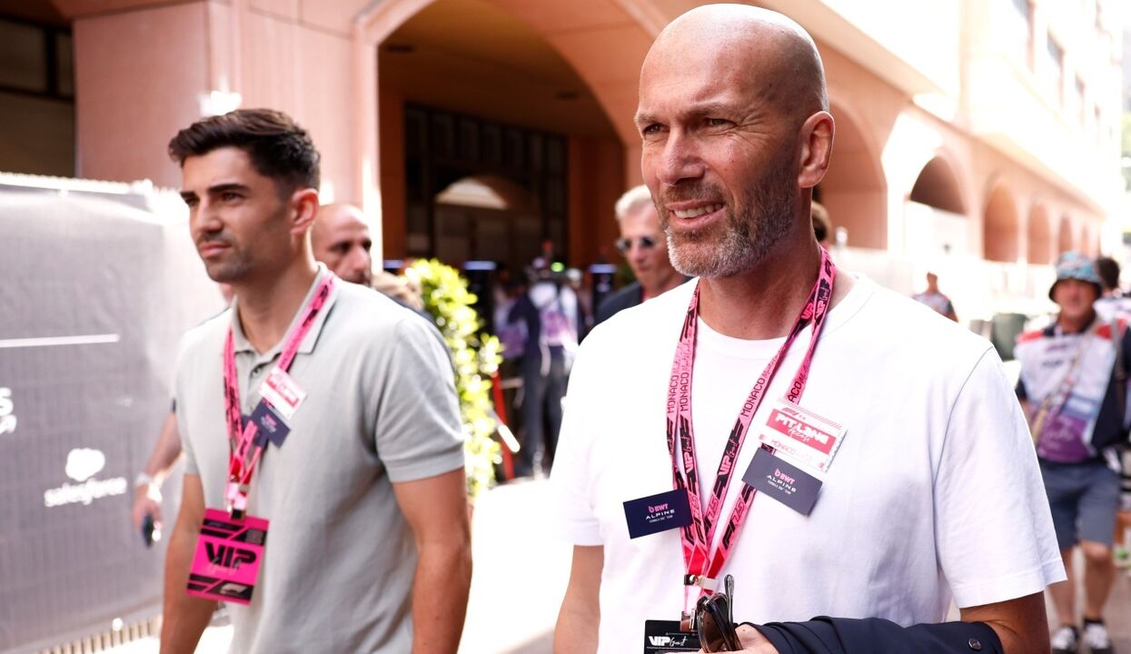 Zidane é apontado como sucessor de Deschamps na seleção francesa