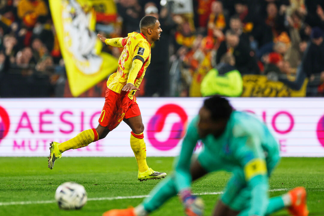 Wesley Said festeja golo contra o Auxerre