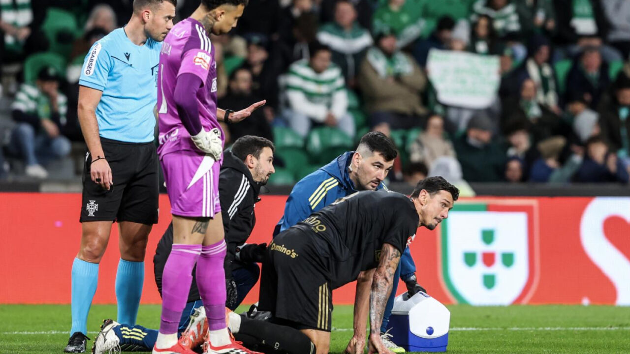 José Fonte recebeu assistência e acabou substituído