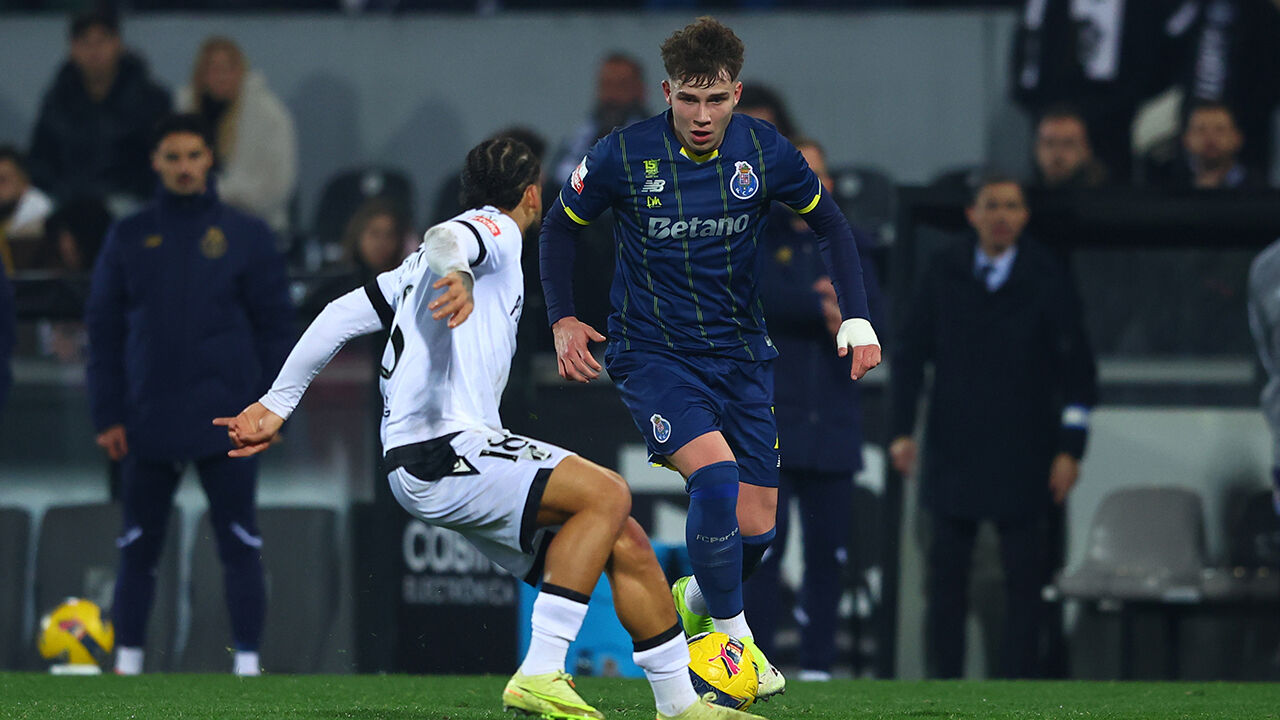 Pietuszewski destaca-se na estreia pelo FC Porto