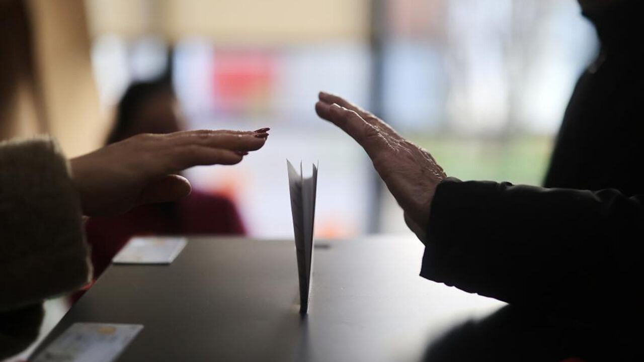 Eleições: votação e contagem de votos nas freguesias e concelhos