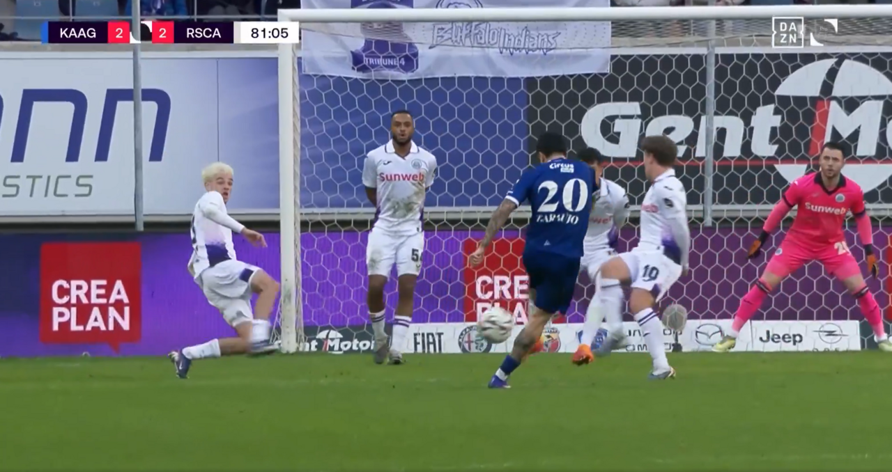 Golo de Tiago Araújo frente ao Anderlecht