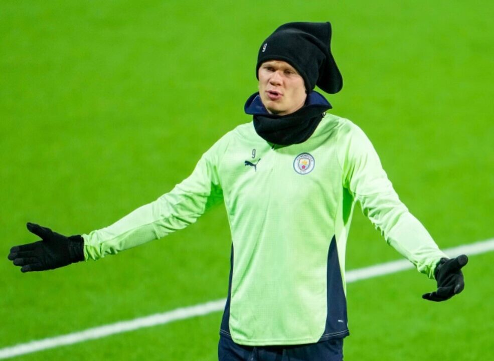 Haaland treina com o Man. City, desfalcado, antes do jogo