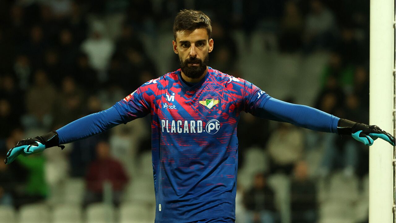 André Ferreira, guarda-redes, regressa ao Alverca após recusar Gil Vicente