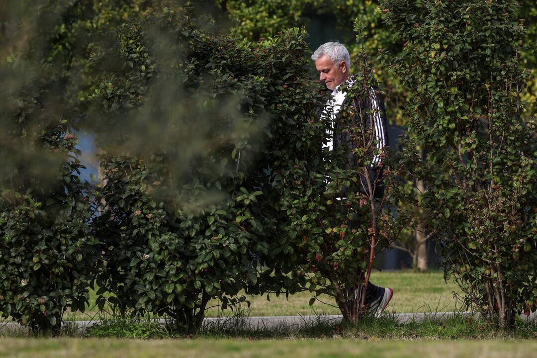 José Mourinho no Seixal para preparar jogo com a Juventus