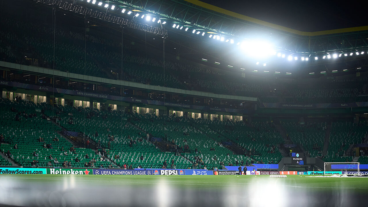 Estádio do Sporting prepara-se para o jogo com o PSG