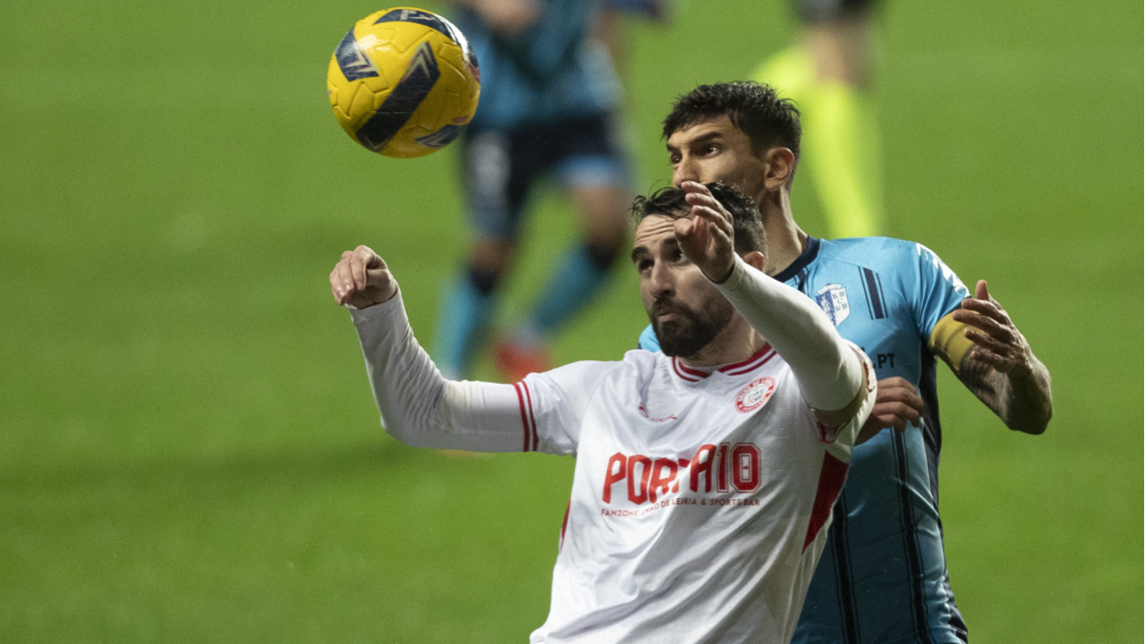 Juan Muñoz e Jean-Pierre Rhyner durante o U. Leiria-Vizela