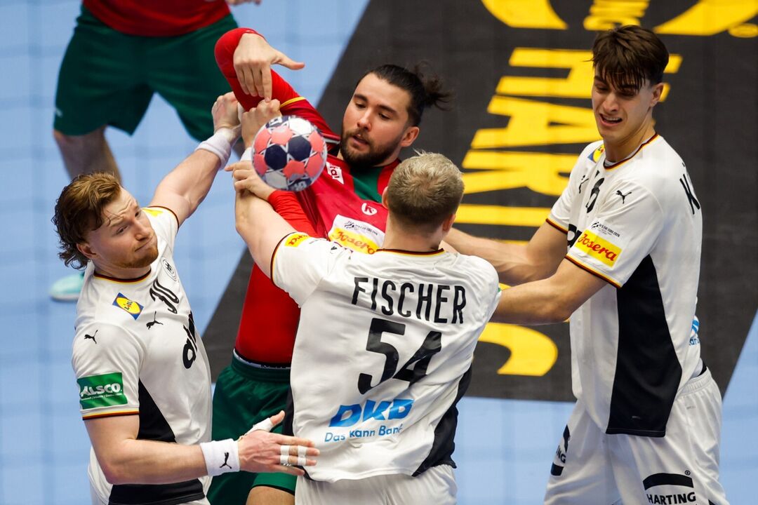 Luís Frade durante jogo Portugal-Alemanha